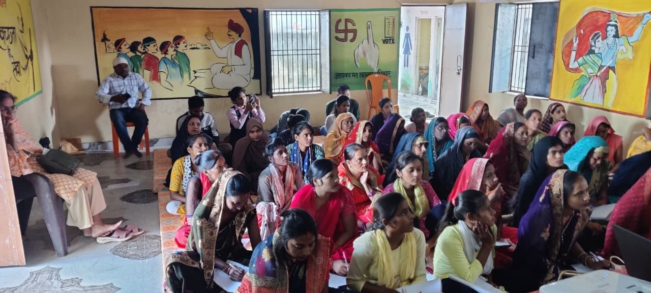 शिव नाडर फाउंडेशन के सहयोग से 40 'जन शिक्षकों' को मिला वयस्क साक्षरता का विशेष प्रशिक्षण