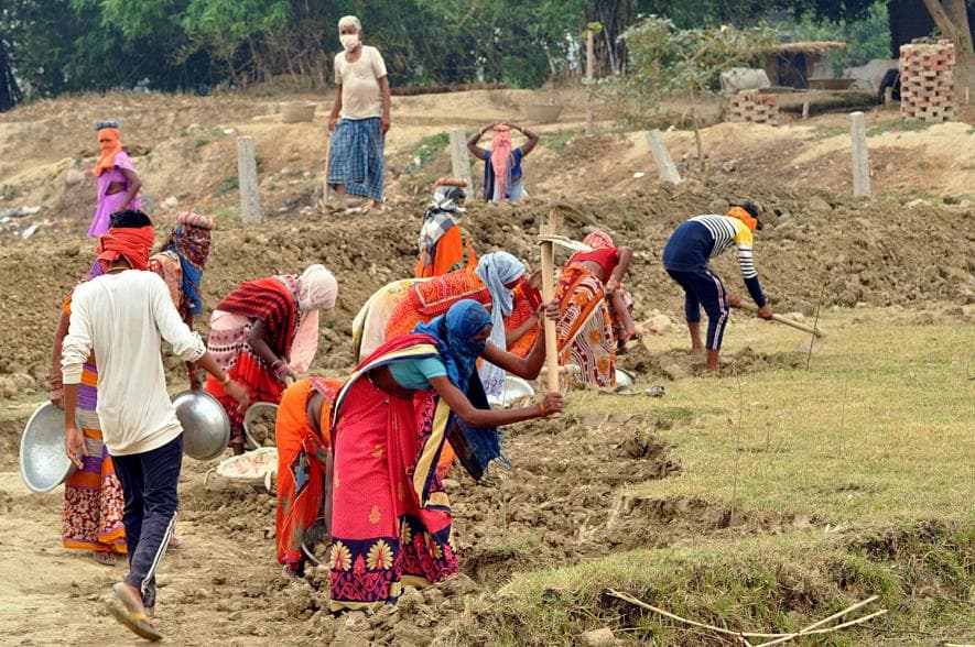 ग्रामीण श्रमजीवियों से काम की गारंटी का अधिकार छीनने के विरुद्ध MASA का बयान