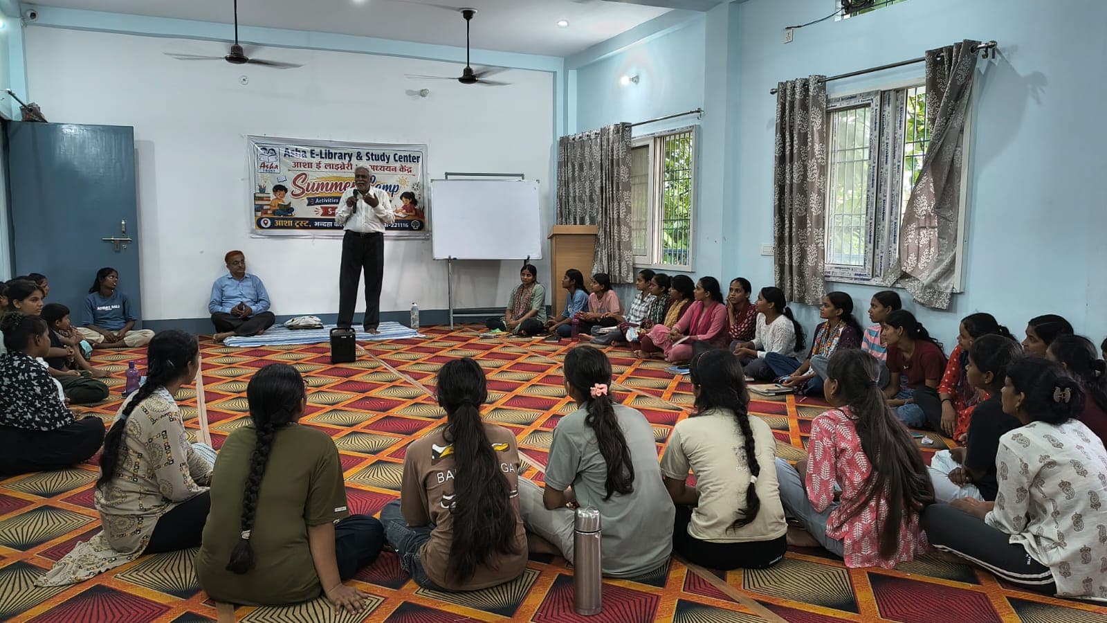 समर कैंप में बोले डॉ. मोहम्मद आरिफ- 'हिंसा के दौर में बढ़ी गांधी के अहिंसात्मक सत्याग्रह की प्रासंगिकता'