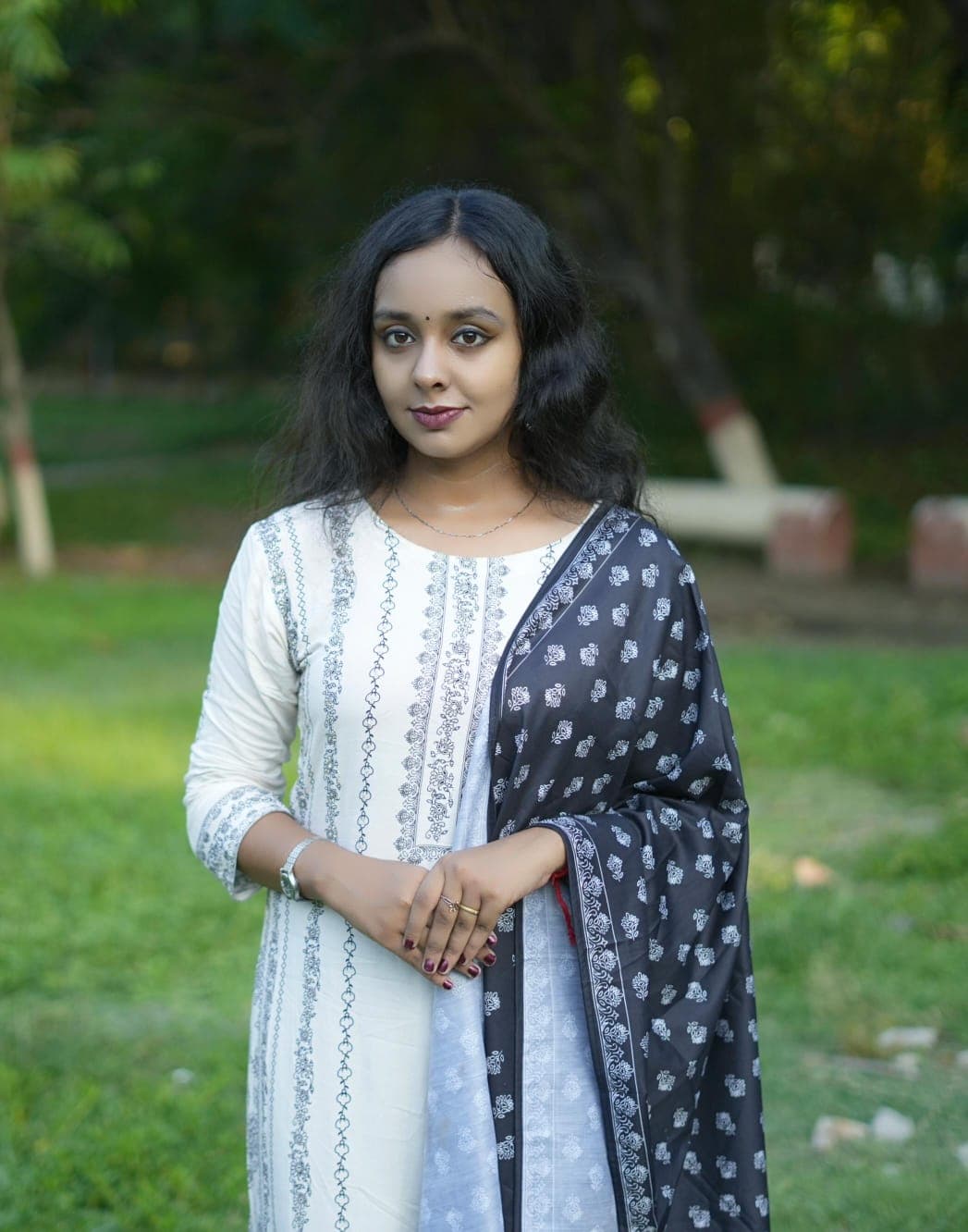 बनारस की कवयित्री अयंतिका दास से RK Jha की बातचीत: कविता आत्मा की सबसे स्वाभाविक भाषा है: