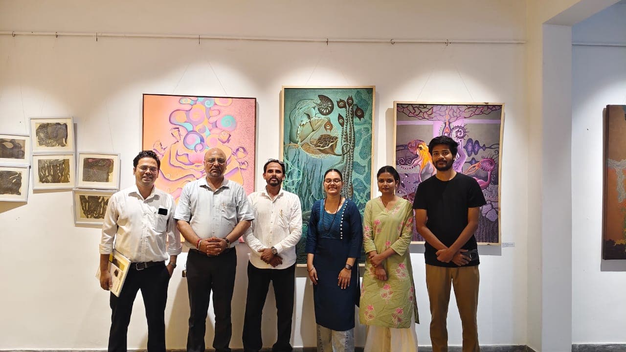कला प्रदर्शनी “कंटूर्स ऑफ इमेजिनेशन – ओपन कॉल एग्ज़ीबिशन 2026” का गरिमामय समापन