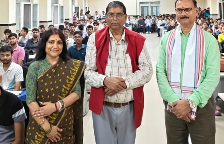 वाणिज्य संकाय में शैक्षणिक सत्र 2026-27 के लिए स्नातक (UG) ओरिएंटेशन कार्यक्रम का आयोजन